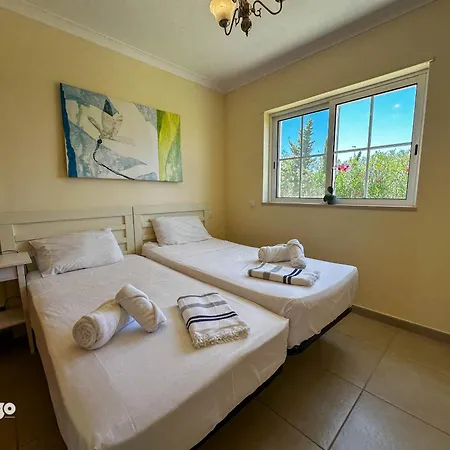 Nosredna 5 Bedroom & Pool Les01 * Ayamonte