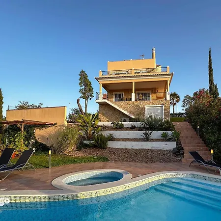 Nosredna 5 Bedroom & Pool Les01