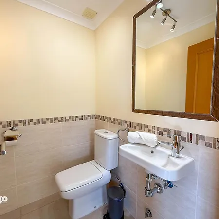 Nosredna 5 Bedroom & Pool Les01